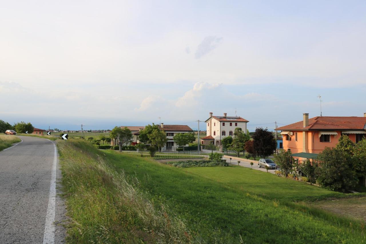 Casa al Piave - appartamento a 5 km dal mare Eraclea Esterno foto